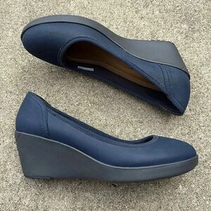 Crocs Navy & Graphite Marin ColorLite Wedge - Women’s